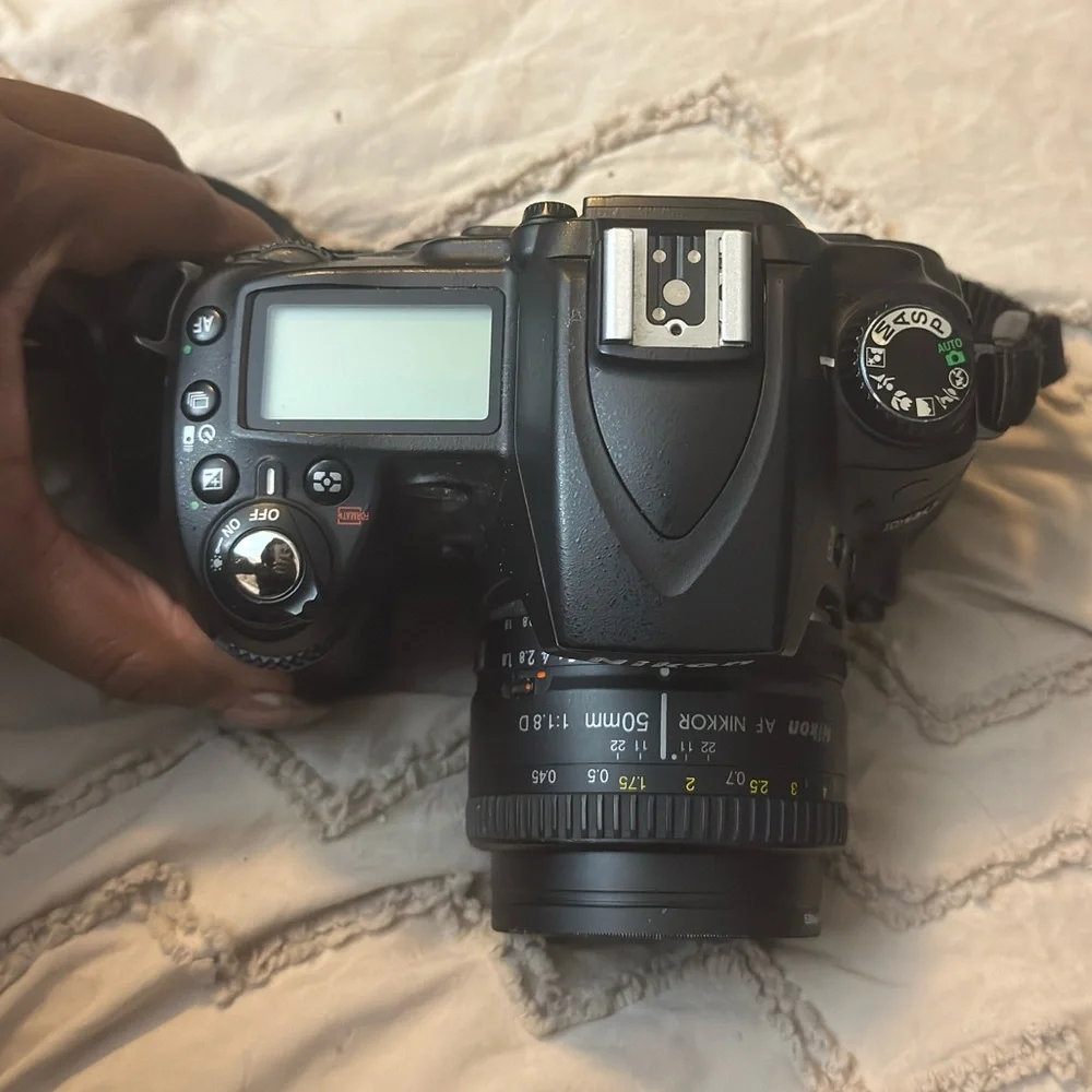 Nikon D90 digital camera set